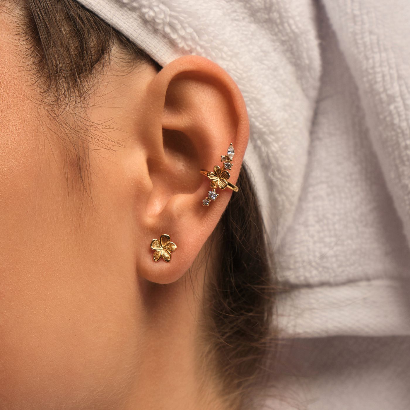 Puce d'oreille fleur or et ear cuff conch