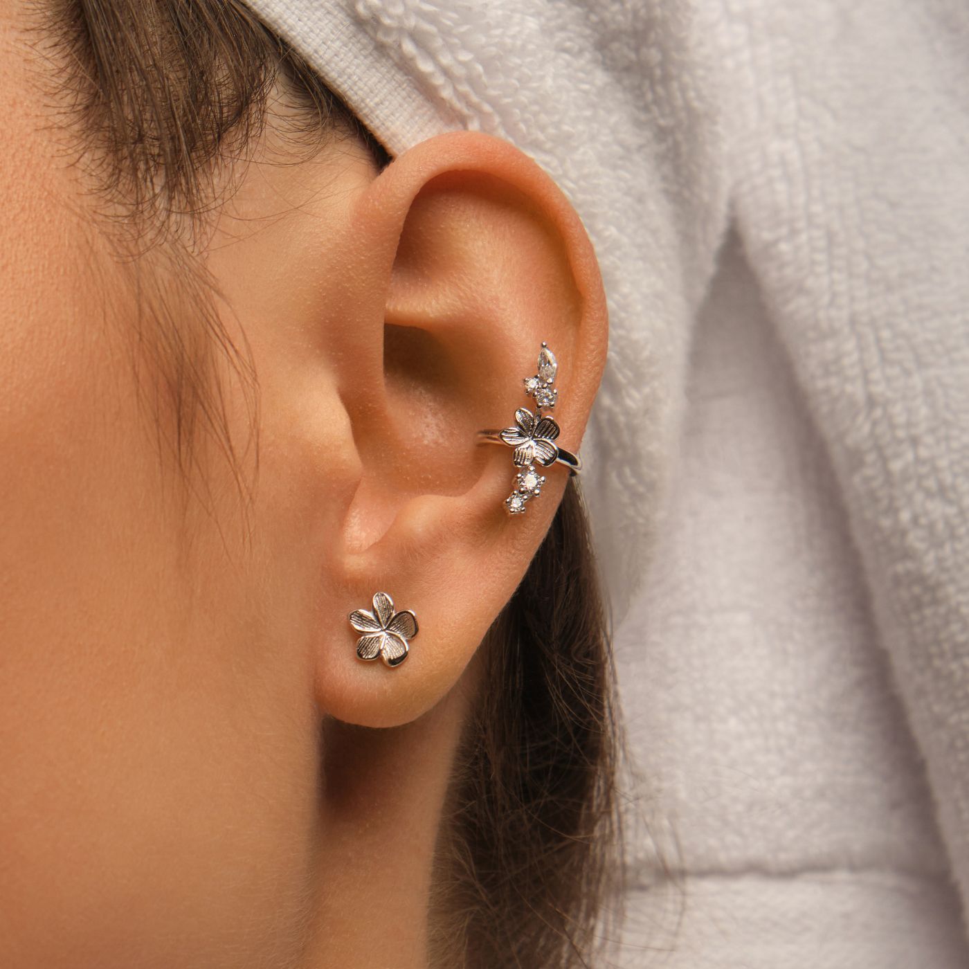 Faux piercing oreille argent, faux piercing original, ear cuff conch argent et puce en argent fleur